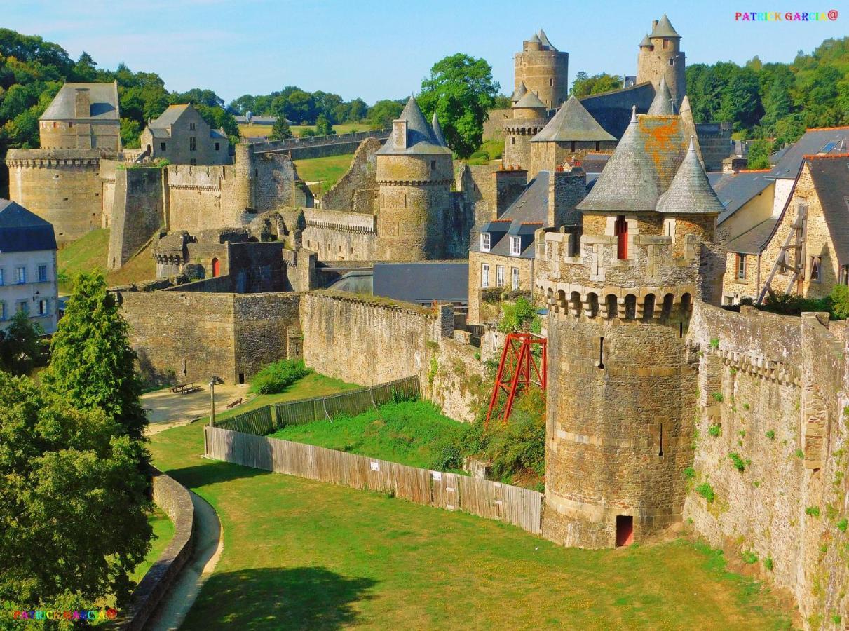 Chateau De La Chasse Beauvais Romagne  Exteriér fotografie